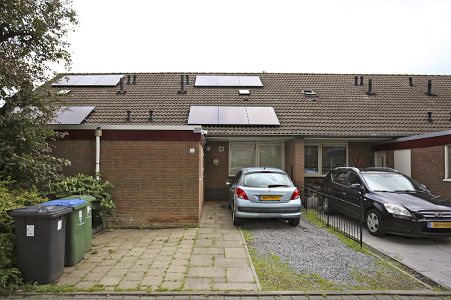 Tussenwoning te huur: Kevelaar 26, Larenbuurt Oosterhout Nb