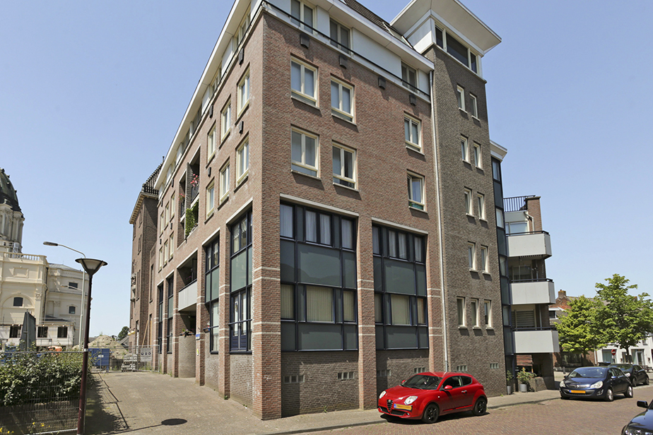 Apartment for rent: Sint Annaplein 23, Oudenbosch-Centrum Oudenbosch