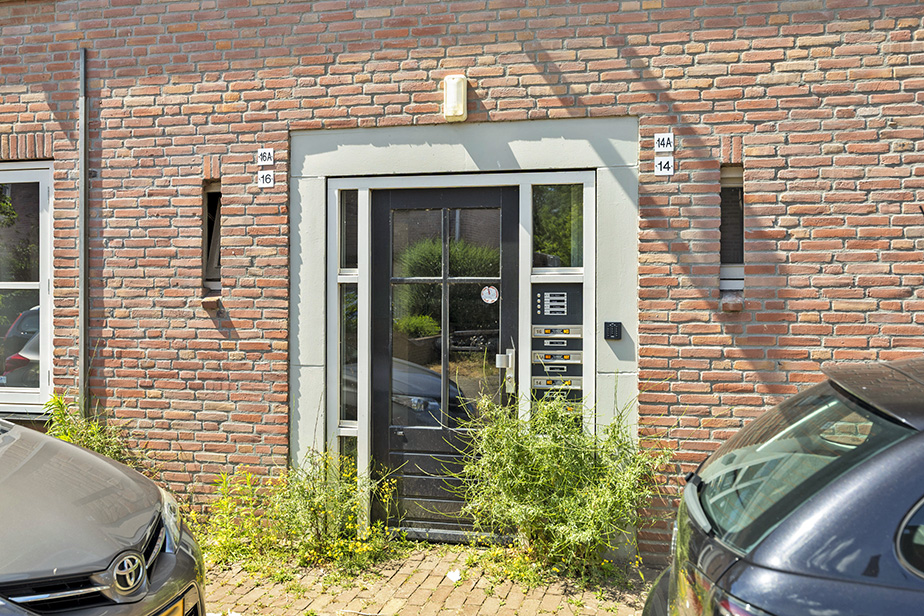 Studio for rent: Mr. Stormstraat 16A, Heuvel Breda