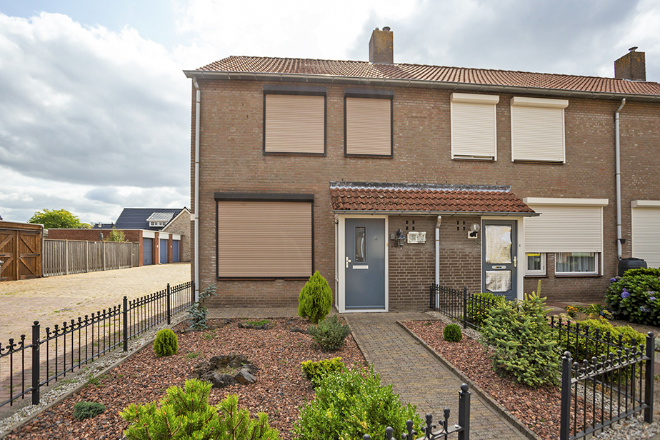 Corner house for rent: Lindenplantsoen 16, Bosschenhoofd Bosschenhoofd