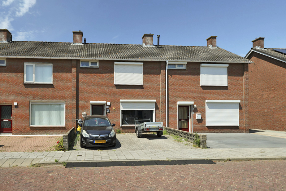 Tussenwoning te huur: Merelstraat 24, Sint Willebrord St. Willebrord