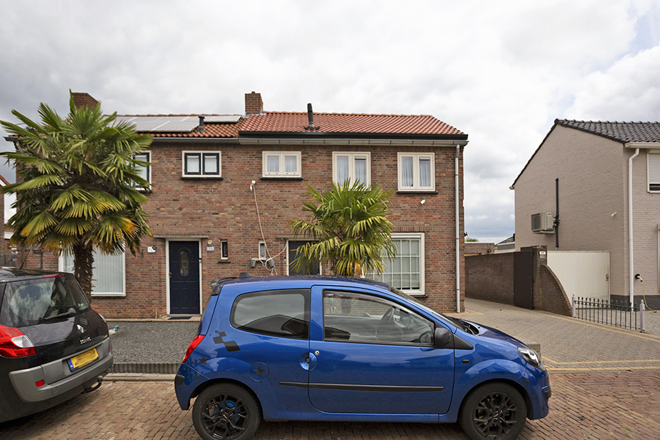 Twee-onder-één-kap te huur: Singelstraat 30, Sint Willebrord St. Willebrord