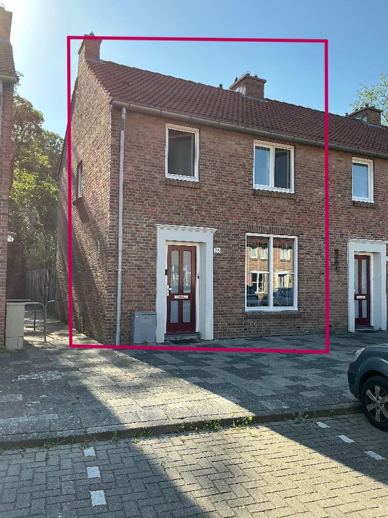 Hoekwoning te huur: Monseigneur Hopmansstraat 28, Fatima-villapark Roosendaal