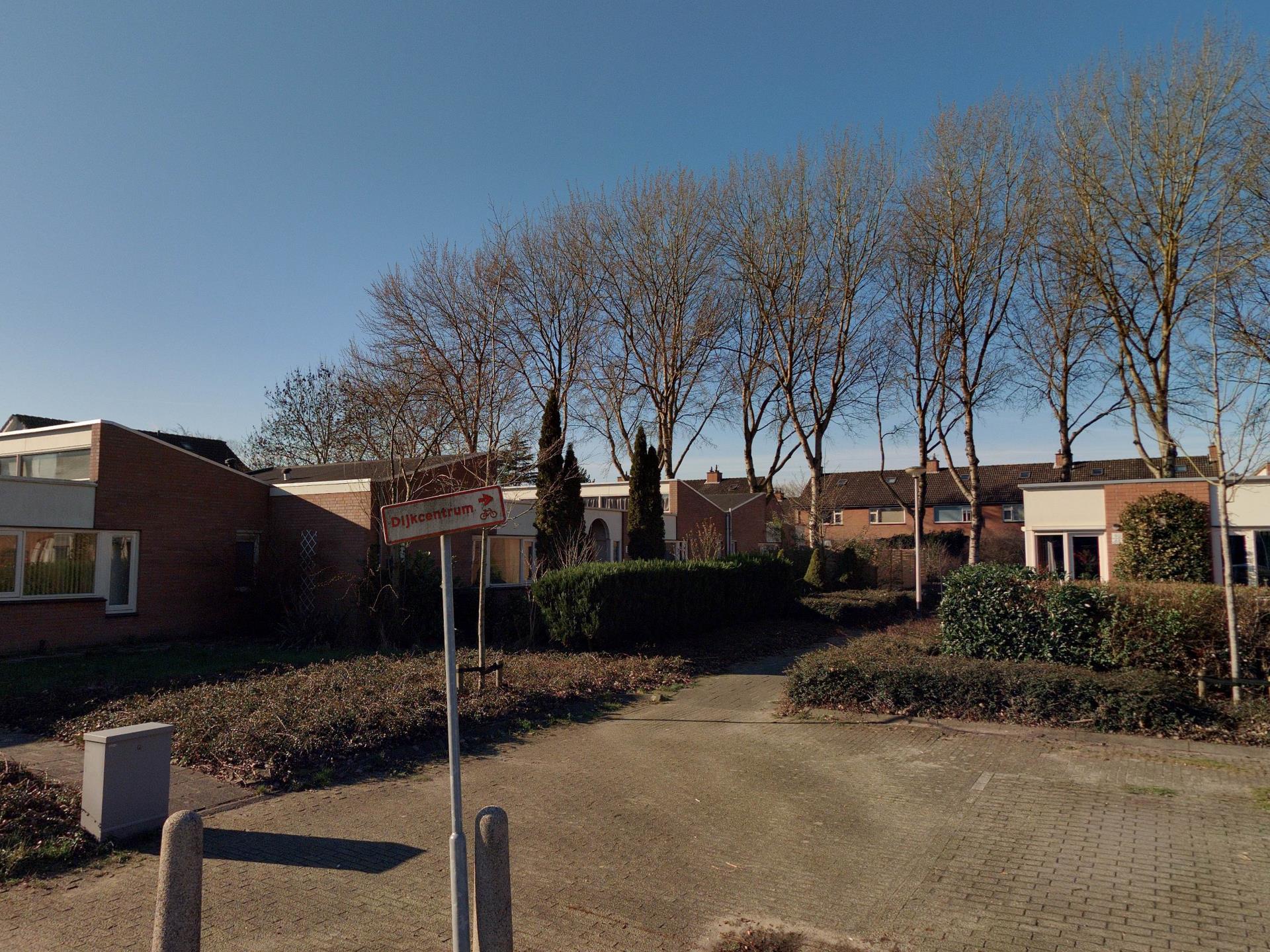 Terraced house for rent: Opaaldijk 102, Kortendijk L Roosendaal