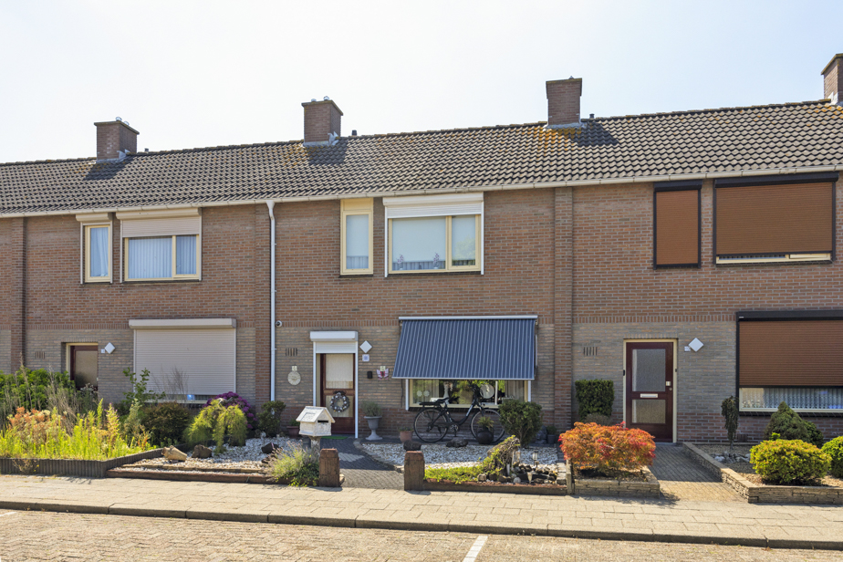Tussenwoning te huur: Monseigneur van Rooijstraat 12, Sint Willebrord St. Willebrord