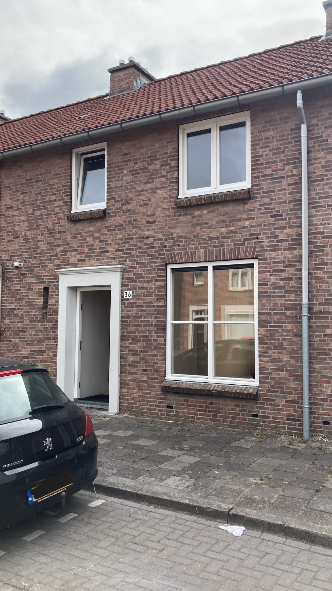 Terraced house for rent: Professor Aalbersestraat 36, Fatima-villapark Roosendaal