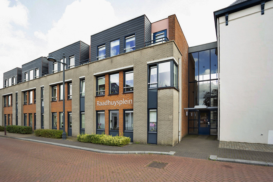 Apartment for rent: Raadhuisplein 21, Hoeven Hoeven