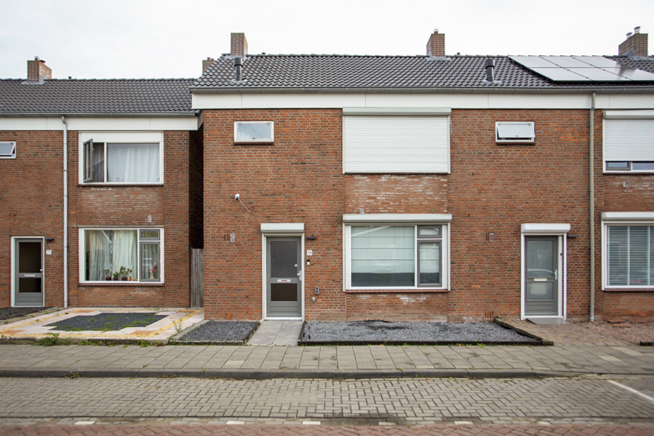 Hoekwoning te huur: Prinses Margrietstraat 18, Fijnaart Fijnaart
