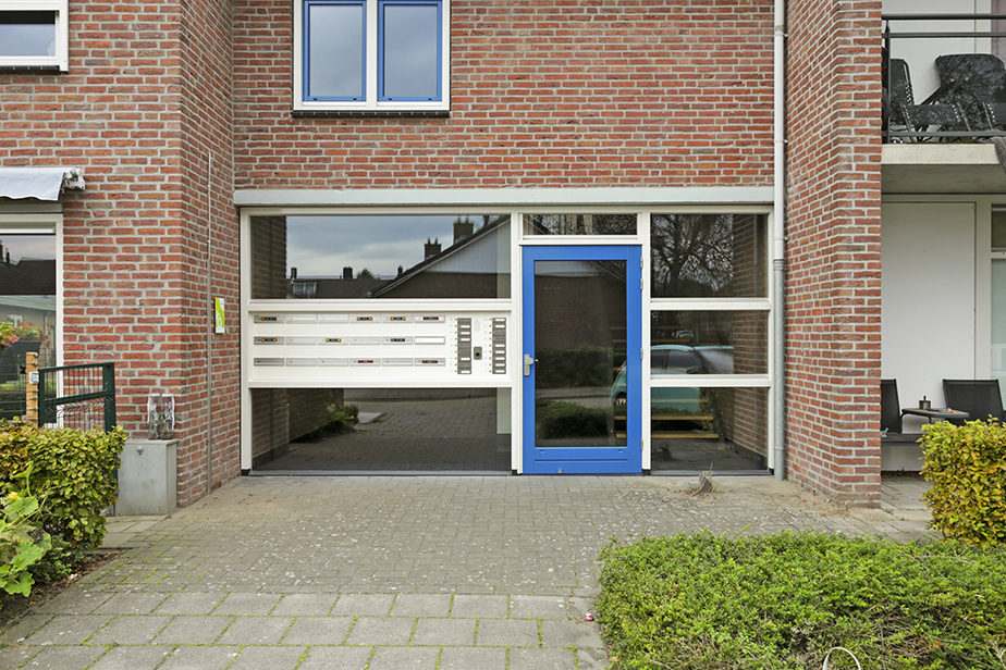 Appartement te huur: De Halderberg 68, Hoeven Hoeven