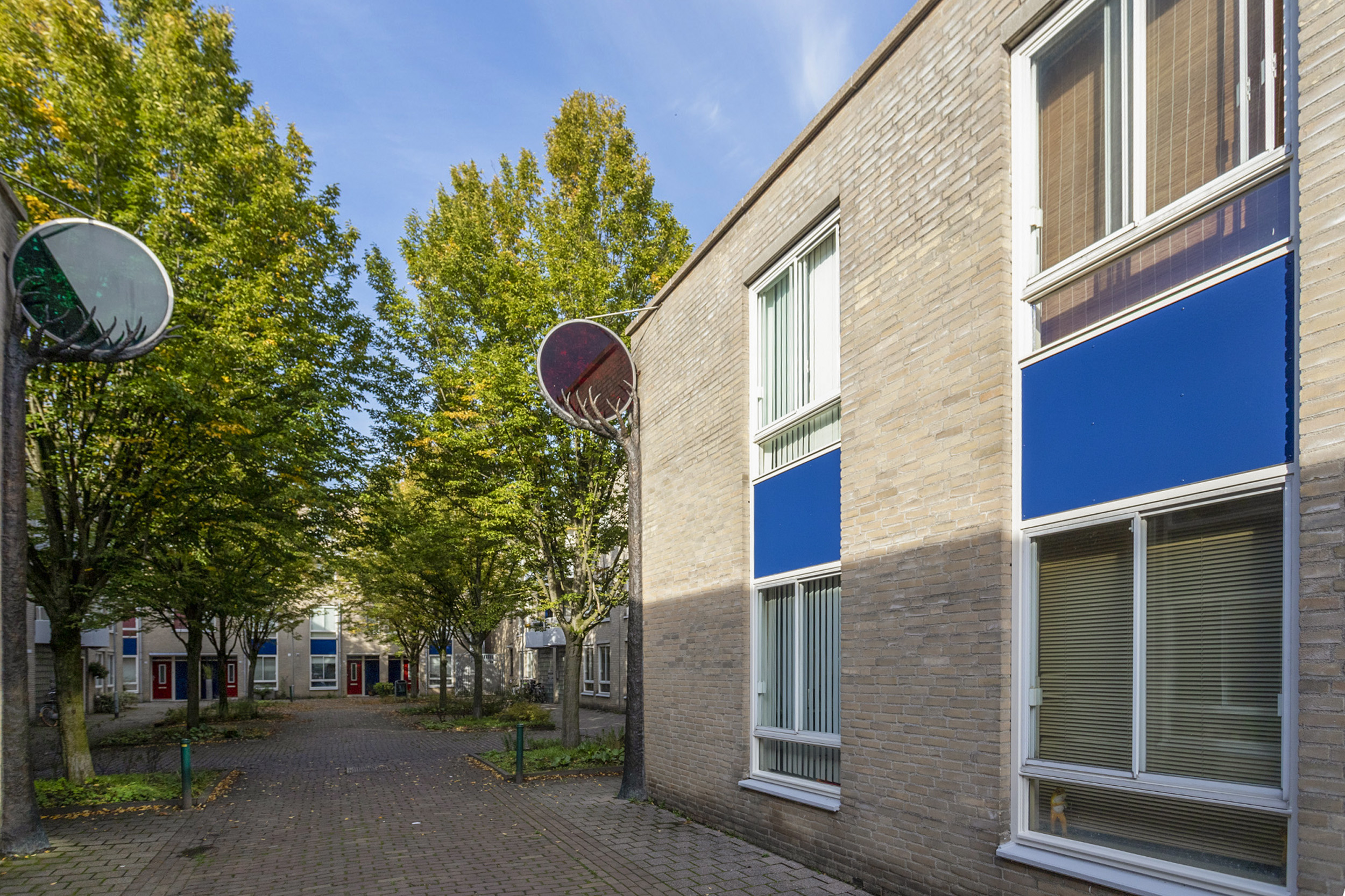 Spoorwaai 249