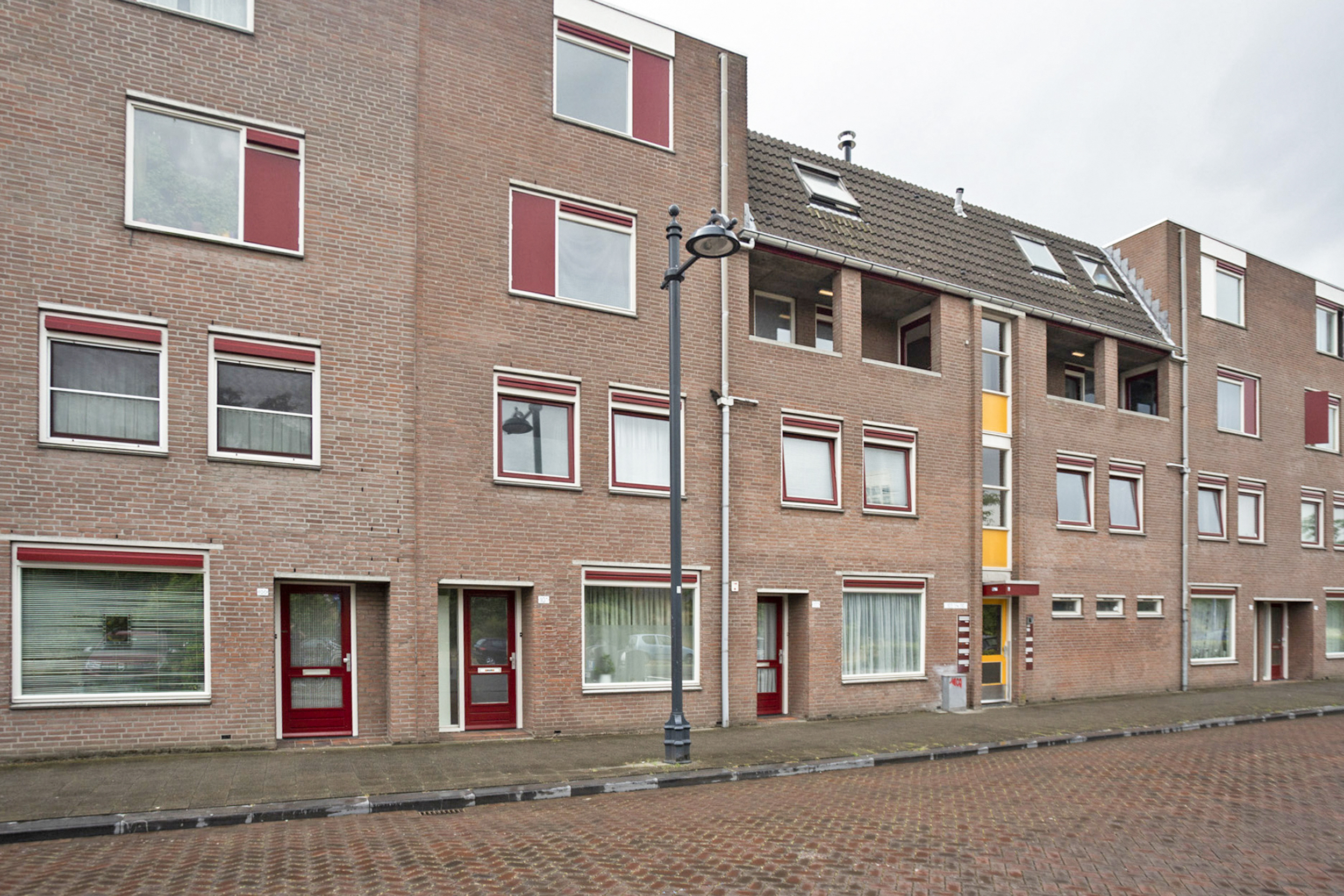 Spoorstraat 108