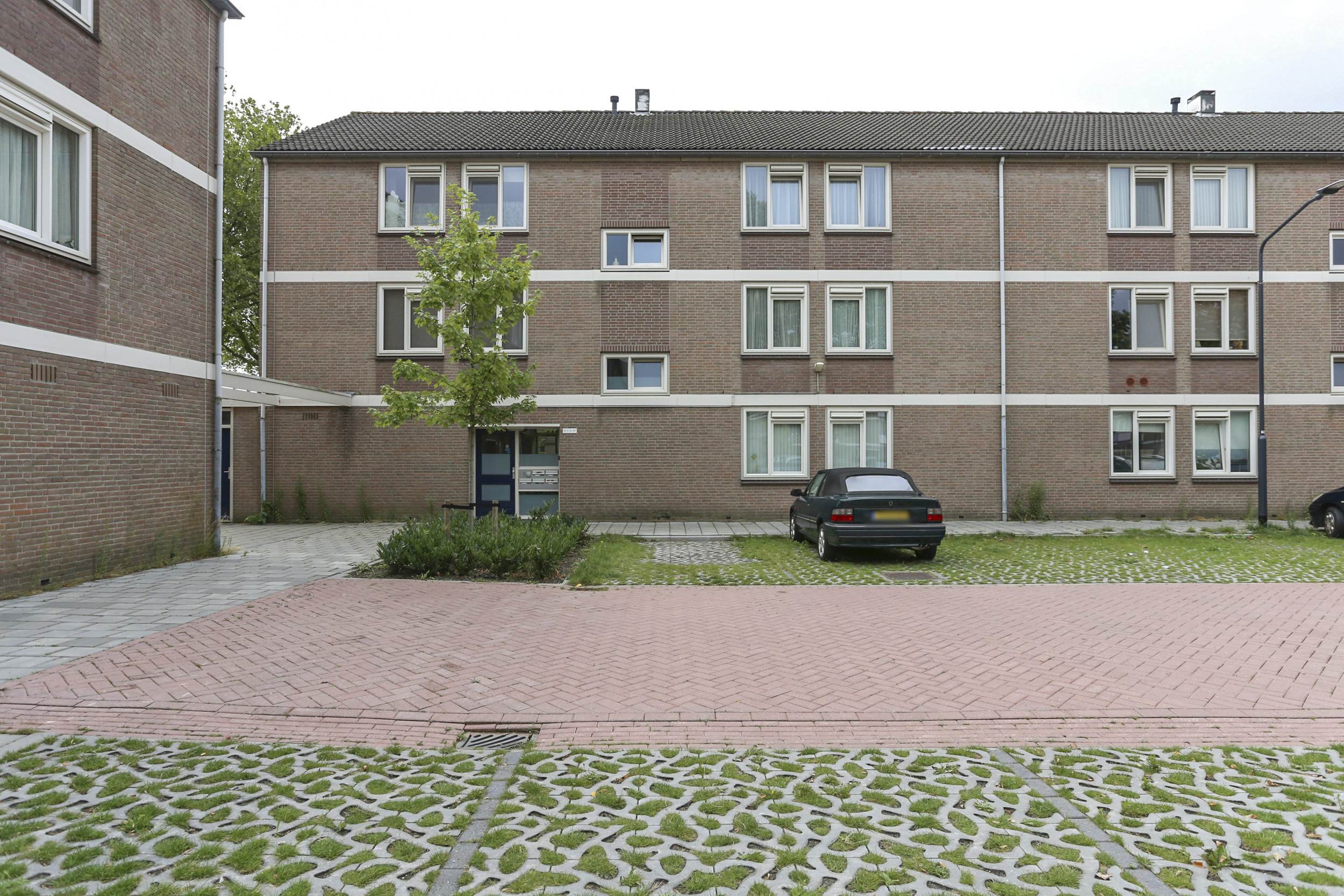 Santrijnhof 83, 4901 EZ Oosterhout, Nederland