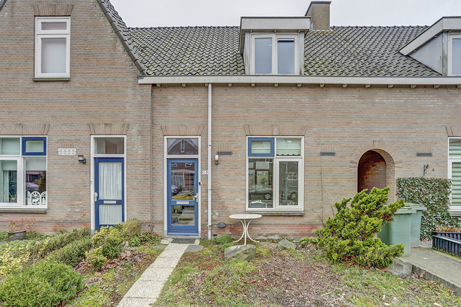 Hoofdstraat 113, 4765 CC Zevenbergschen Hoek, Nederland