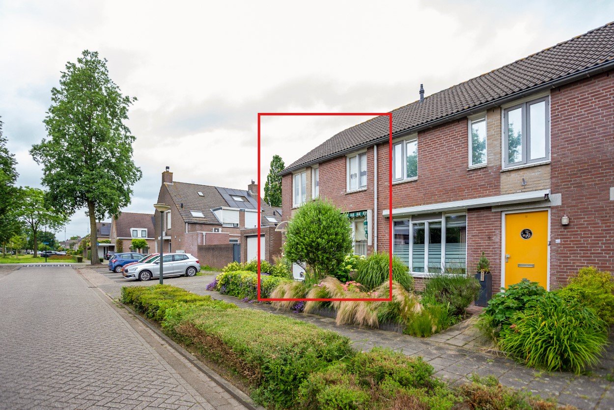 Huurwoning: Roemer Visscherstraat 62 in Raamsdonksveer - €684 per maand - 80m²
