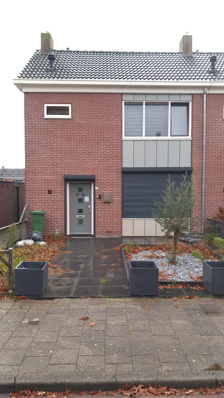 Hoekwoning te huur: Boerhaavelaan 30, Natuurkundigenbuurt Oosterhout Nb