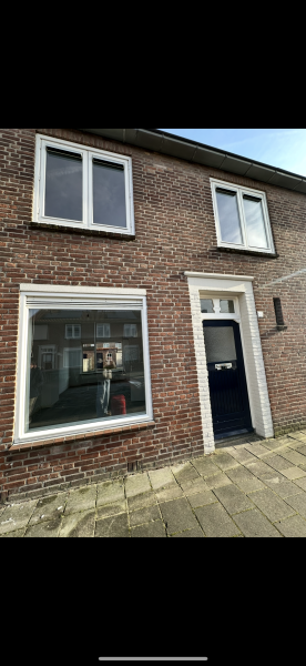 Tussenwoning te huur: Monseigneur Mutsaersstraat 34, Fatima-villapark Roosendaal