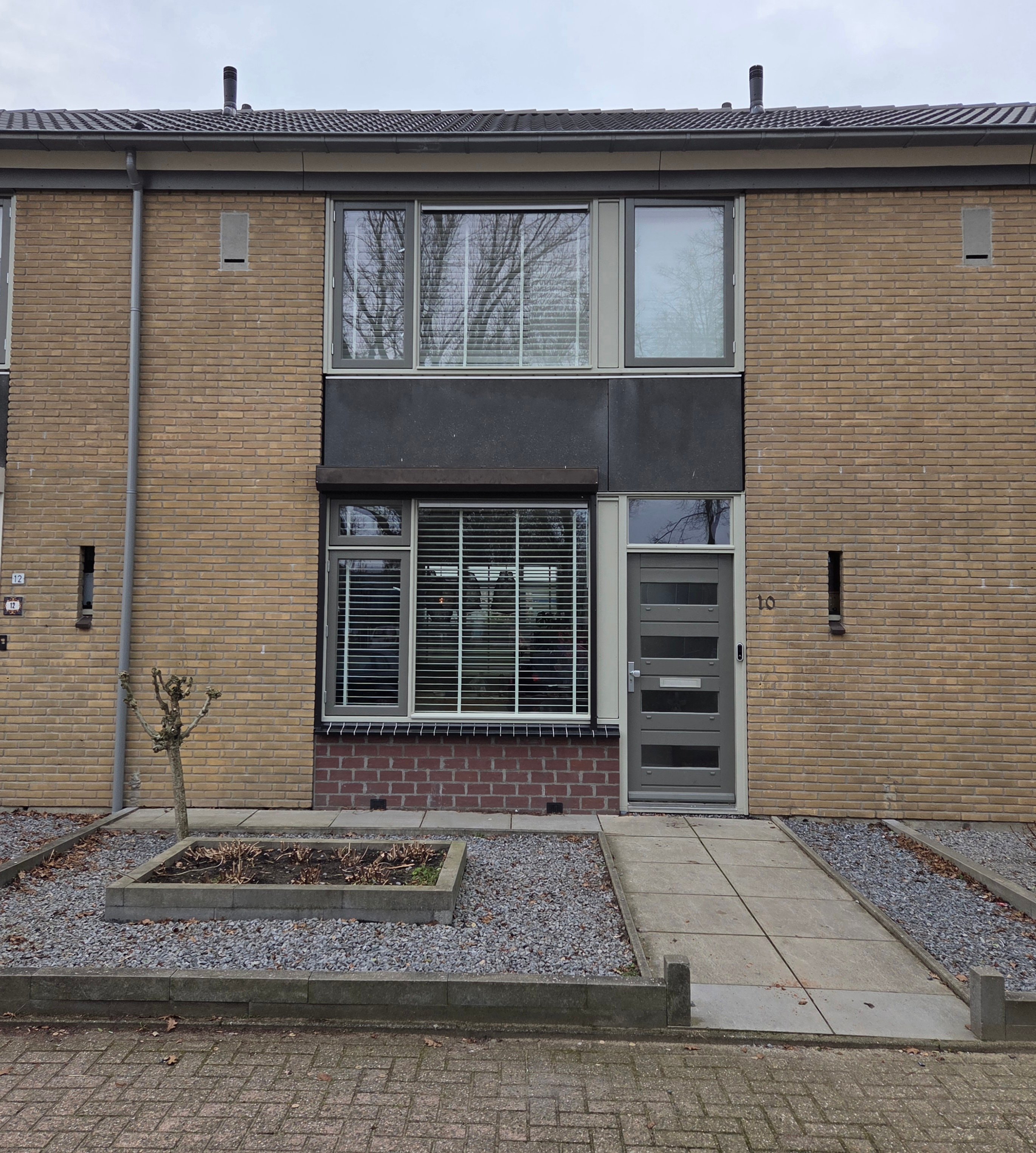 Tussenwoning te huur: Saturnus 10, Sterrenbuurt Oosterhout Nb