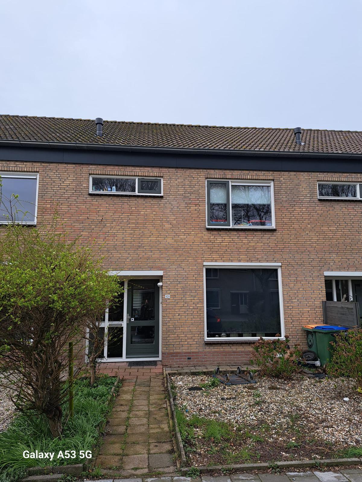Tussenwoning te huur: Van Gaasbeekstraat 101, Klundert Klundert